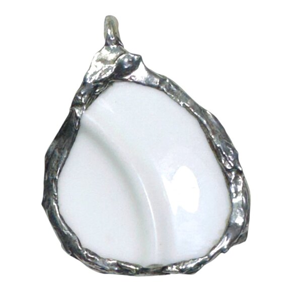 Artisan Necklace Featuring Royal Stuart Broken China & Silver Blend Metalwork - Picture 5 of 9